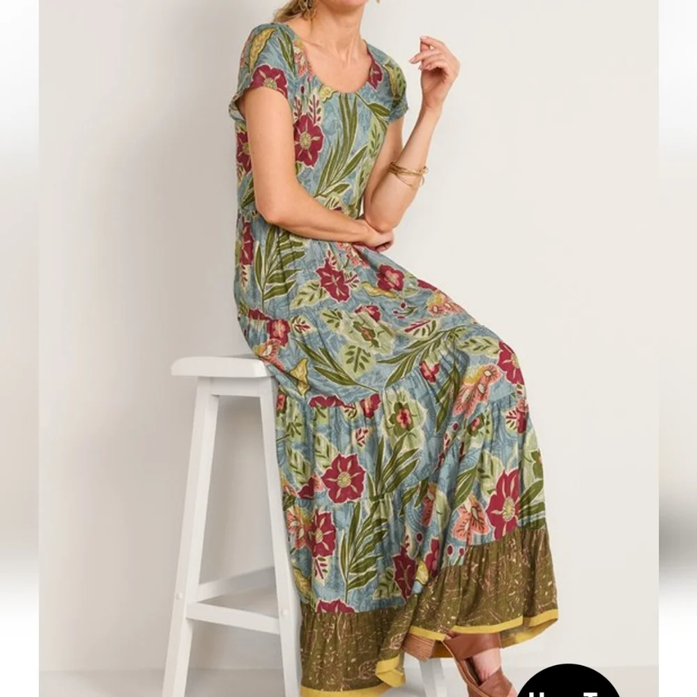 Brand New! Kara Dress In A Colorful Floral Design. - Picture 3 of 8